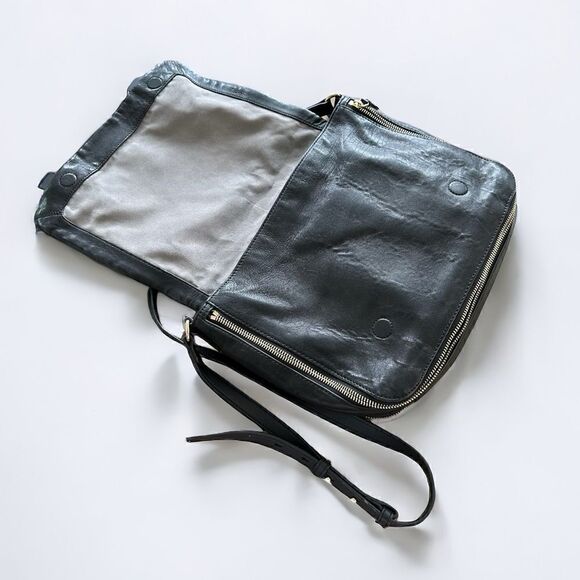 Vince Camuto Delos Genuine Leather Messenger Crossbody Bag Black - Picture 6 of 13